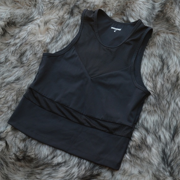 manduka top